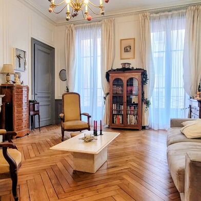 Appartement 9 pièces 799000 €