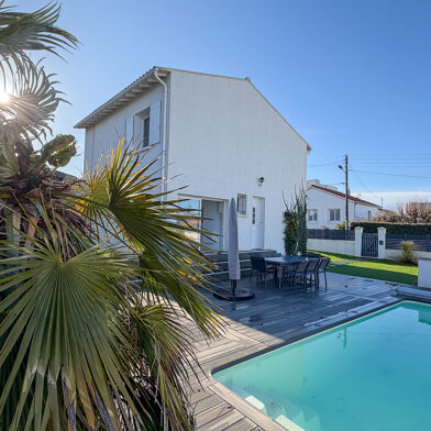 Maison 4 pièces 377200 €