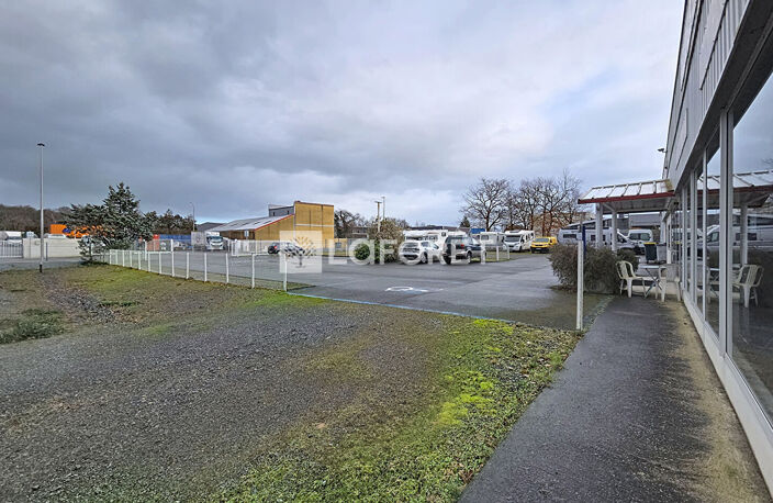Bâtiment à usage professionnel et commercial Artix 629m² — photo 3