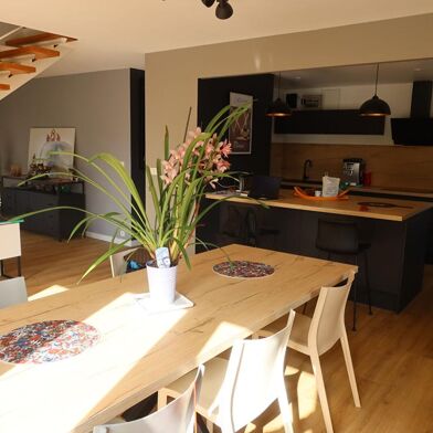 Appartement 5 pièces 335000 €