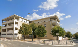 Garage  15 m² à louer à Cuers (83390)