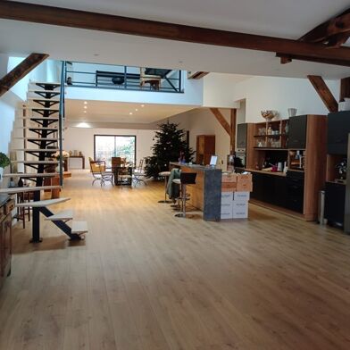 Maison 5 pièces 443100 €