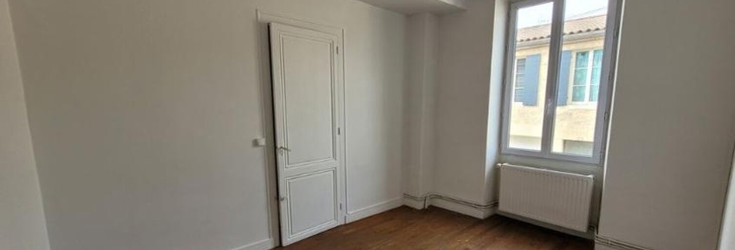 Maison 4 Pièces 110 m² à louer à Saint-Macaire (33490)