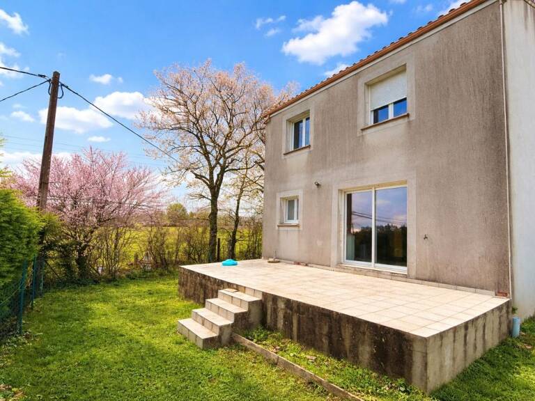 Maison T4 – 140 000 € — photo 1