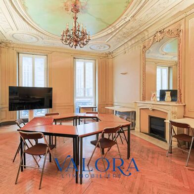 Bureau 11 pièces 799000 €