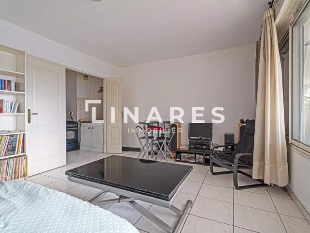 LE NEGRESKO - Appartement T1 de 35m2 - Stationnements - 13008 — photo du bien