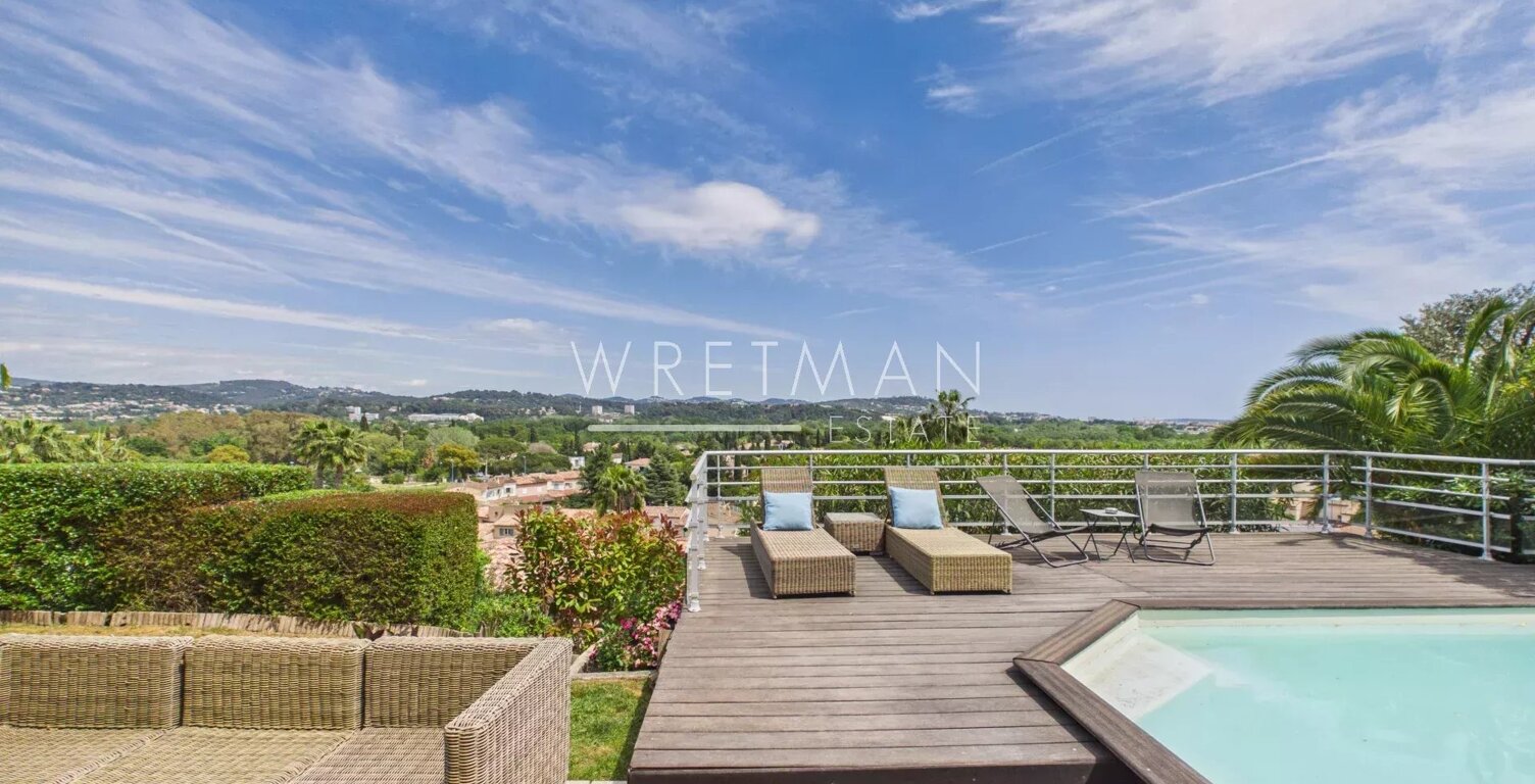 Superbe villa lumineuse vue mer et montagnes avec piscine – Mand — photo 1
