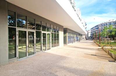 A louer, Local commercial de 85 m², Square Benes, Saint Laurent du Var 06700, Alpes-Maritimes — photo du bien