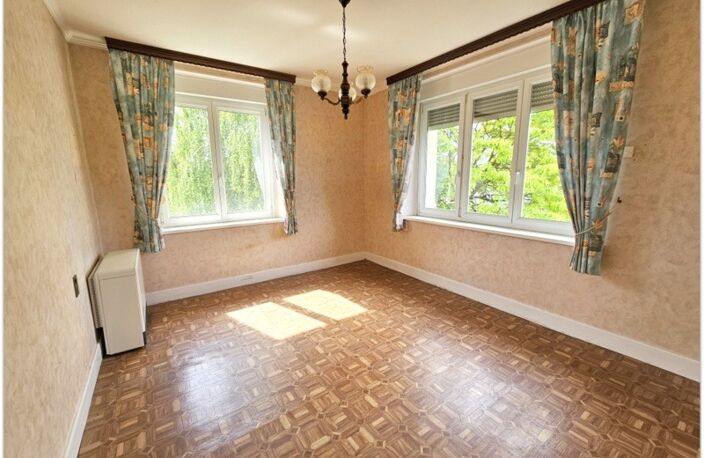 Maison à vendre 8 pièces de 195m² CHATEL SUR MOSELLE (88), situé su un terrain de 620m² — photo 3