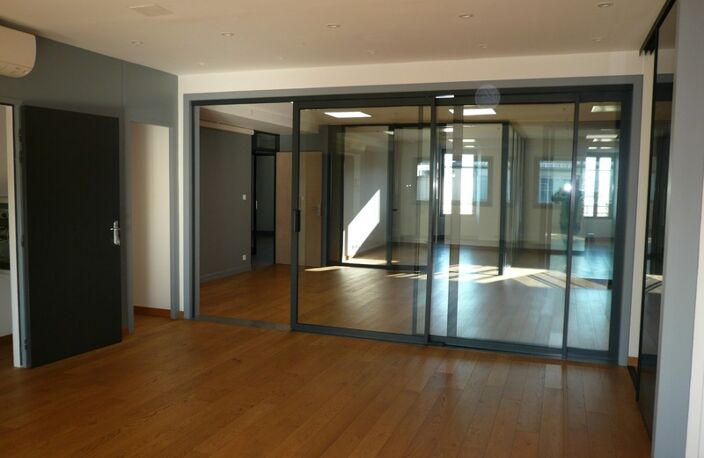 ⚜ COGNAC A Vendre Local/bureau - (Appartement) ⚜ — photo 2
