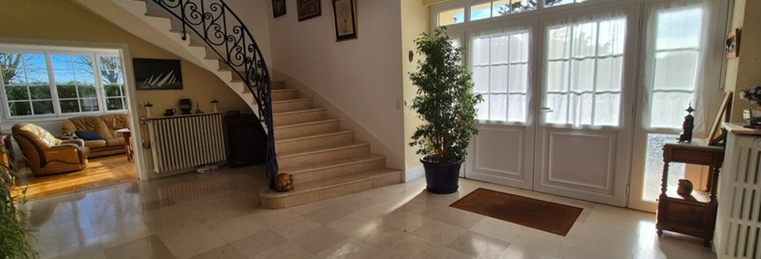 Maison 11 Pièces 303 m² à vendre à Auneau-Bleury-Saint-Symphorien (28700)