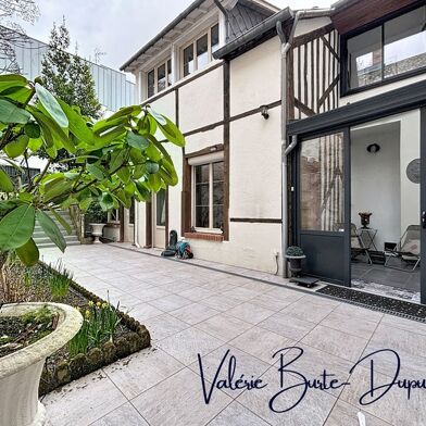 Maison 7 pièces 549000 €