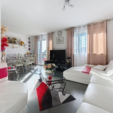 Appartement 4 pièces 234000 €