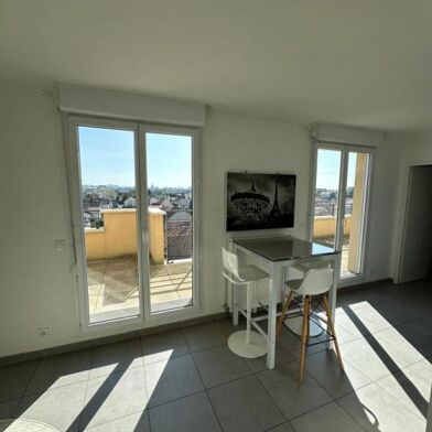 Appartement 2 pièces 970 €
