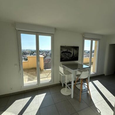 Appartement 2 pièces 970 €
