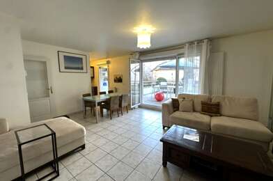 Appartement 4 pièces 2241 €