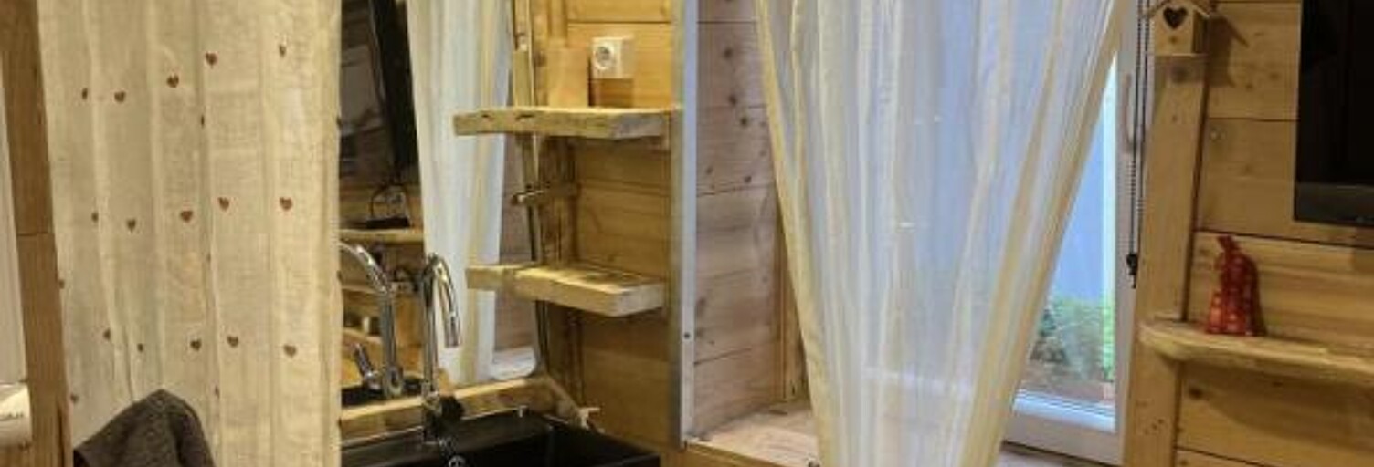 Appartement 1 Pièce 12 m² à louer à Pierrefeu-du-Var (83390)