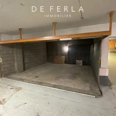 Garage  145000 €