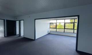 Bureau  287 m² à louer à Lorient (56100)