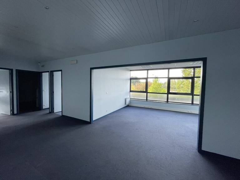 BUREAUX A LOUER — photo 1