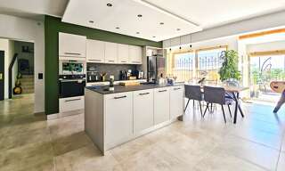 Maison 6 Pièces 183 m² à vendre à Les Angles (30133)