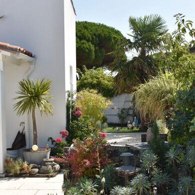 Maison 5 pièces 845000 €