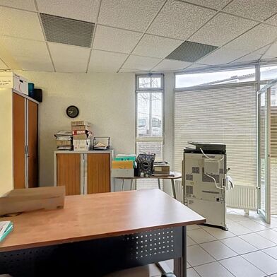 property.type.service  205000 €