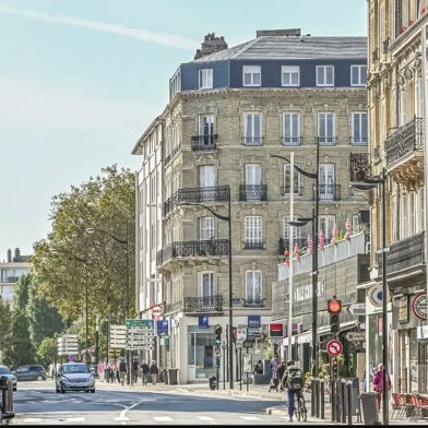 Commerce  125000 €