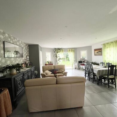 Maison 4 pièces 436800 €