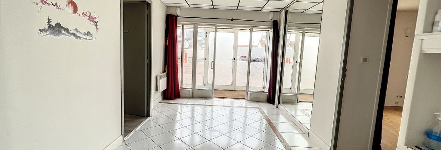 Commerce  74 m² à louer à Saint-Jean-de-Braye (45800)