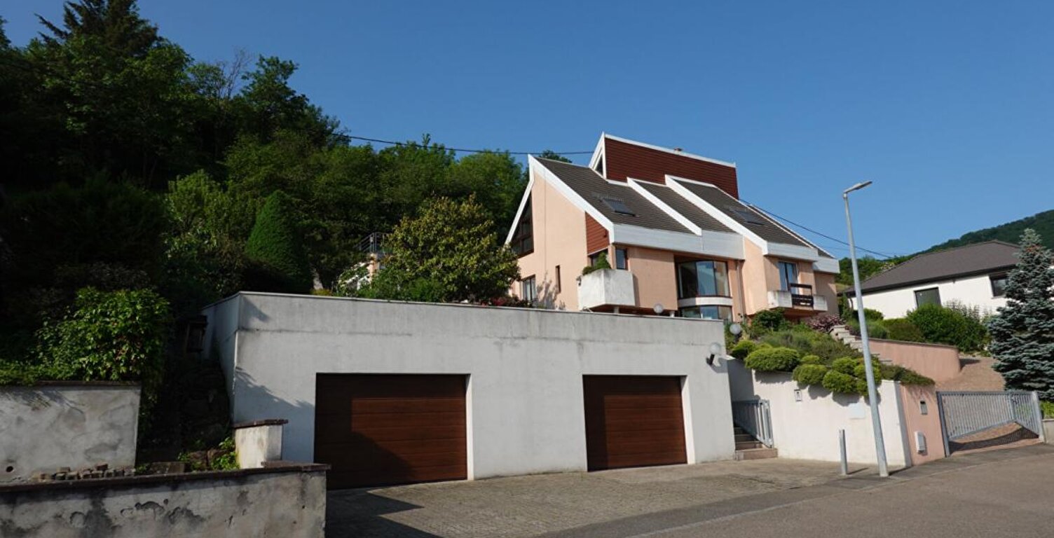 Maison Wintzenheim 10 pièce(s) 299.77 m2 — photo 1