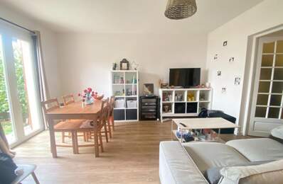 Maison divisée en deux appartements avec jardinet — photo du bien