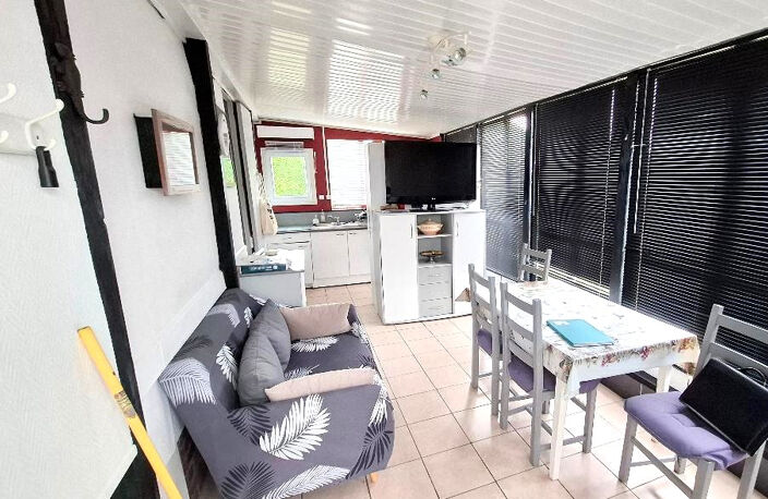 Terrain de loisirs avec mobil-home — photo 3
