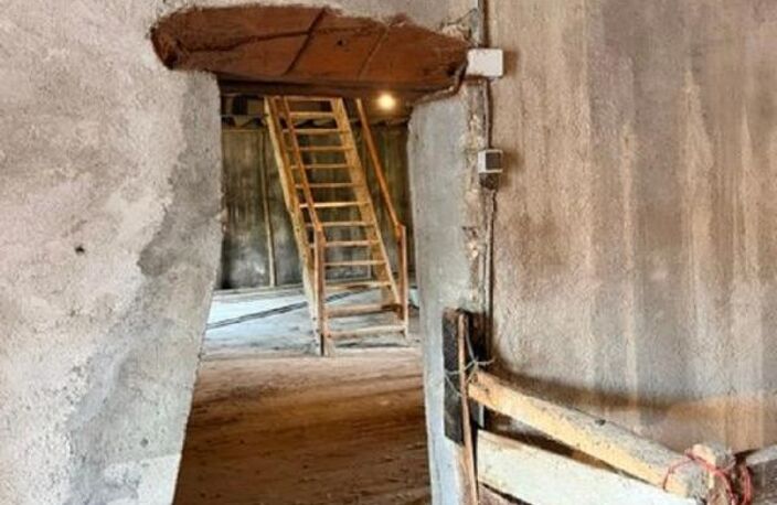 CAVE 400 m² SUR 2 ETAGES AVEC TOIT TERRASSE — photo 3