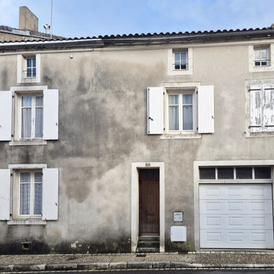 Maison 8 pièces 84900 €
