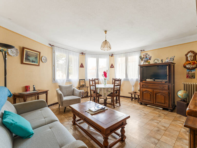 APPARTEMENT T3 72M2 QUARTIER ROUCAS BLANC — photo 1