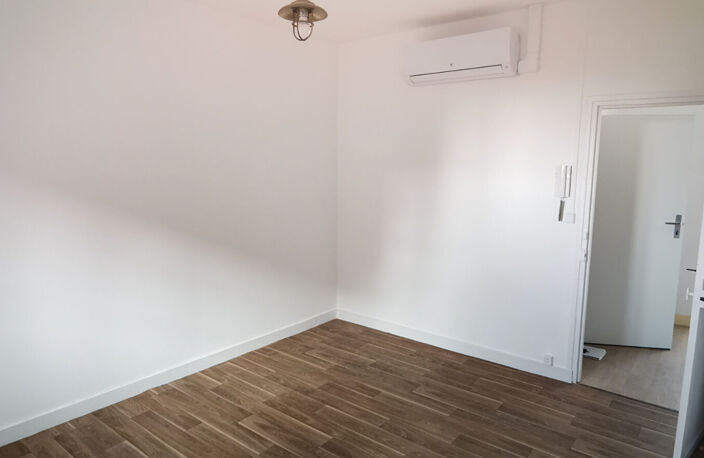 Les sables d'Olonne, centre ville , Appartement T2 — photo 3