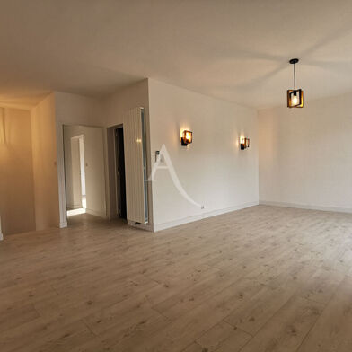 Appartement 4 pièces 1300 €