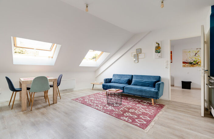 A VENDRE NANTES SAINT CLEMENT LUMINEUX ET SPACIEUX TYPE 2 AU DERNIER ETAGE — photo 2