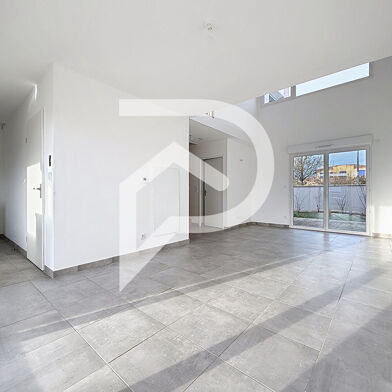 Maison 5 pièces 395000 €