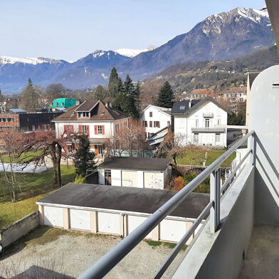 Appartement 3 pièces 130000 €