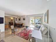 CANNES BASSE CALIFORNIE TERRASSE PISCINE — photo 3