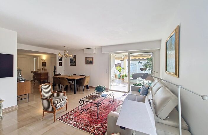 CANNES BASSE CALIFORNIE TERRASSE PISCINE — photo 3