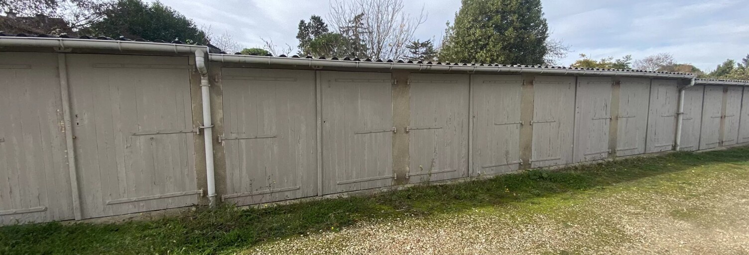 Garage  13 m² à louer à Poitiers (86000)