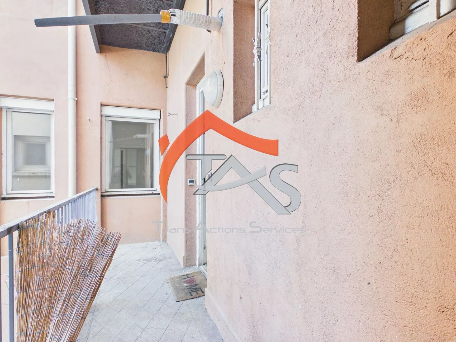 Appartement 3 pièces 85 m² · à Saint-Chamond · 85 m² · 75 000 €