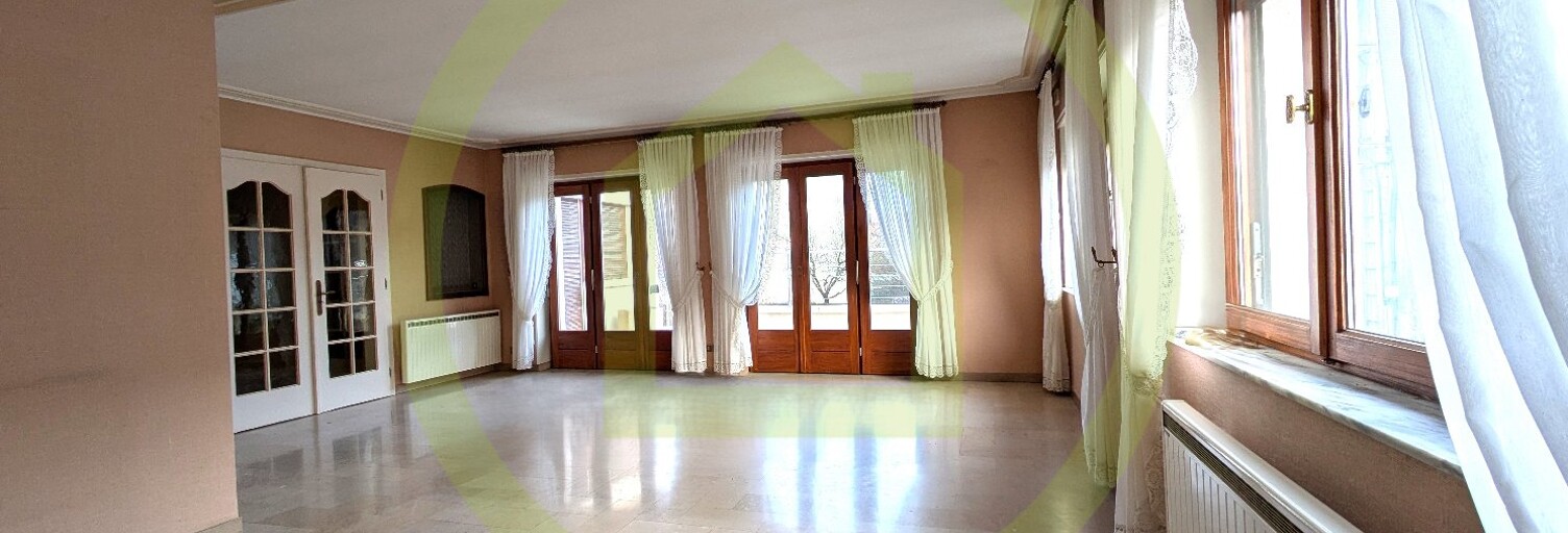 Maison 9 Pièces 239 m² à vendre à Courcelles-Chaussy (57530)