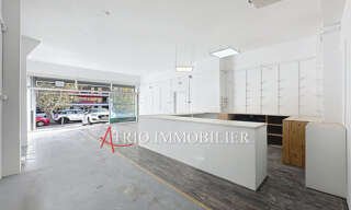 Commerce  150 m² à louer à Cagnes-sur-Mer (06800)