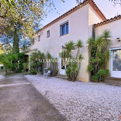 Maison 10 pièces 795000 €