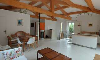 Maison 5 Pièces 132 m² à louer à Simiane-Collongue (13109)