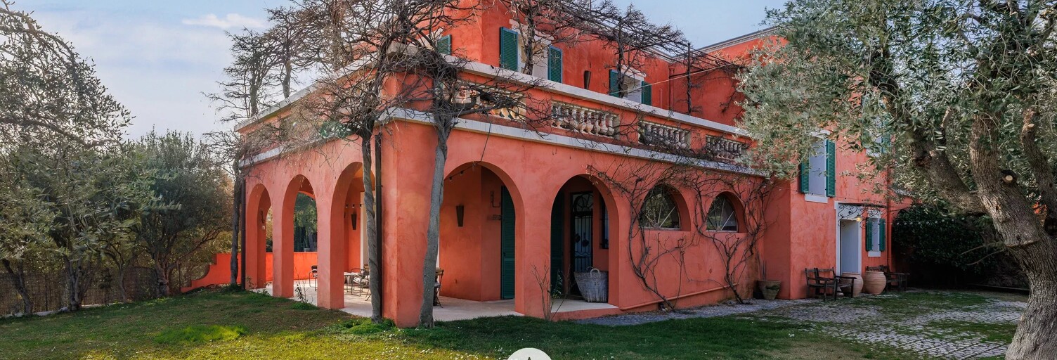 Maison 6 Pièces 263 m² à louer à Nice (06200)